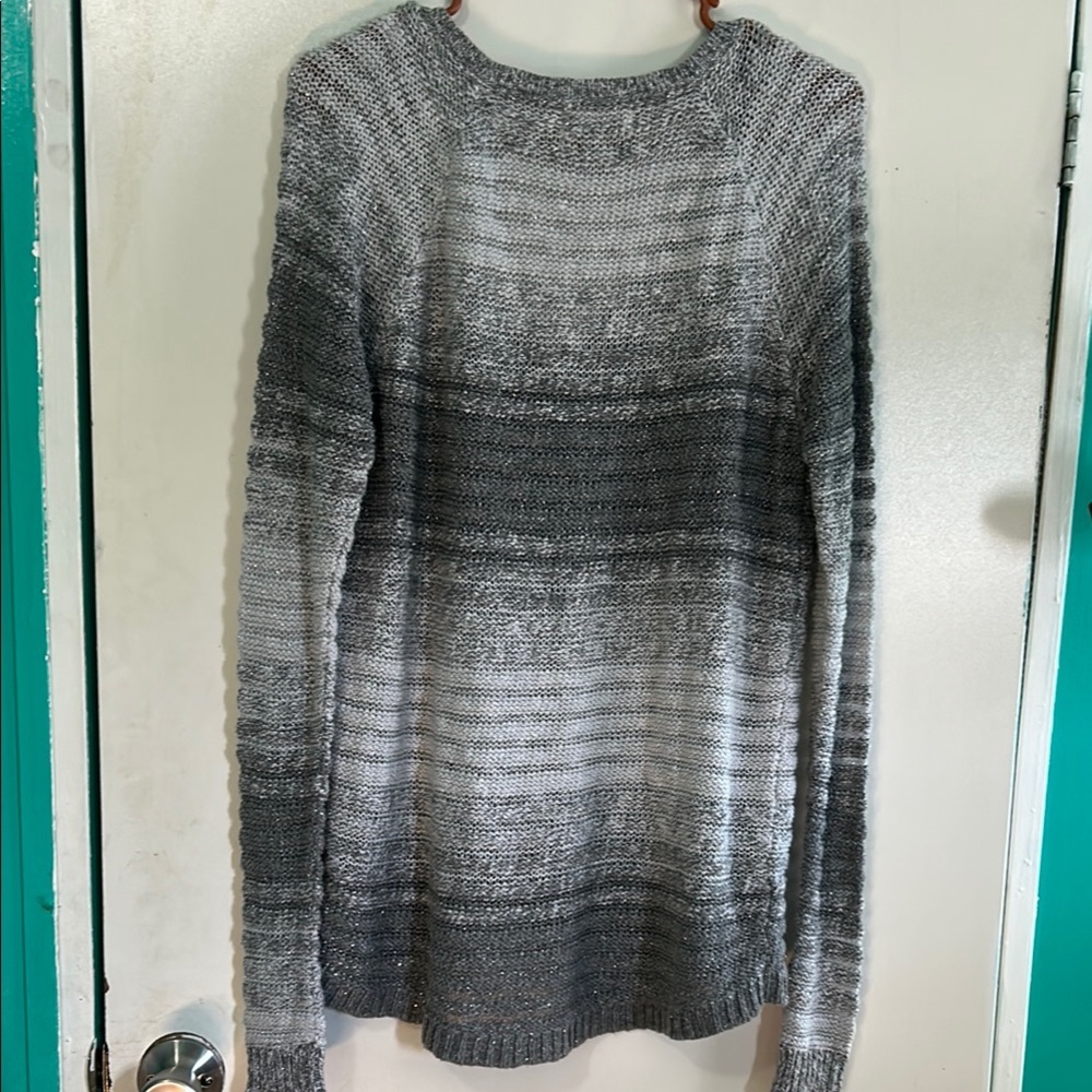 Hollister Gray V-Neck Sweater with Gradient Knit